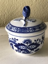 SUCRIER EN PORCELAINE DÉCOR PELURE OIGNON HUTSCHENREUTER STYLE MEISSEN N 1