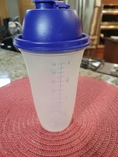 Tupperware Quick Shaker