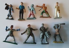 lot 9 figurines vintage