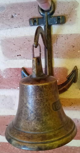 Cloche bronze suspendue a - bronze,