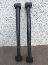 2 anciennes vis / Têtes et