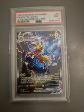 Carte Pokémon Voltali VMAX