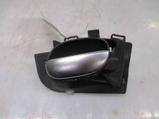 Poignee interieur porte avant