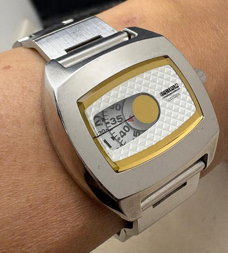 Montre quartz numérique - à,