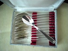 Coffret de 12 cuillères à