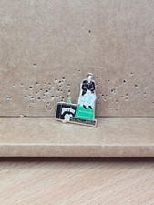 (C3) PIN'S SPORTS  /  PERRIER  ROLLAND GARROS  /  RARE 