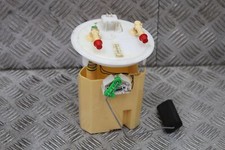 Pompe electrique immergee + jauge Dacia duster 1.5 Dci de mars 2010 à août 2013