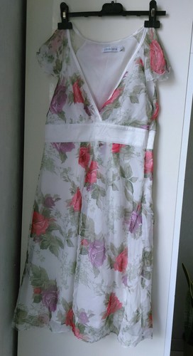 Robe choklate fleurie - fleurie, neuve
