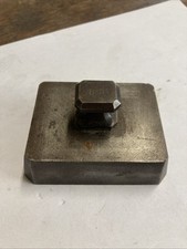 MATRICE OU TAS EN ACIER À