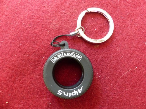 Porte clés pneu michelin - porte,