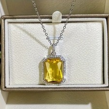 Collier chaîne pendentif rectangulaire cristal swarovski camel + pochette cadeau