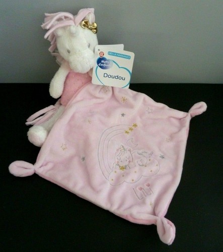 Doudou peluche mots - doudou,