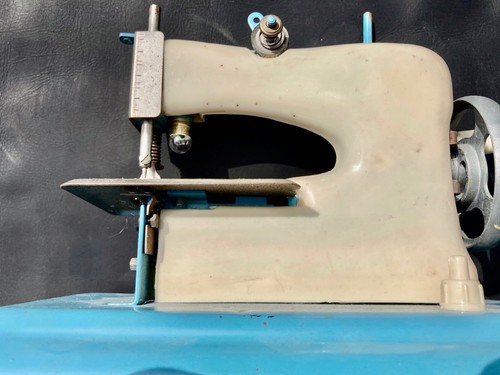 Machine coudre ancienne - coudre,