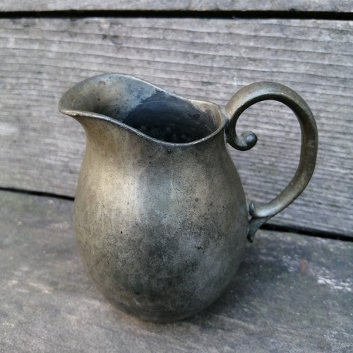 Ancien pichet lait en - à,