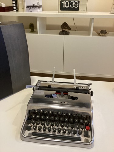 Silver mcm olivetti lettera - silver,
