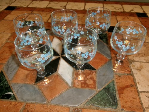 Lot verres à pied - ,
