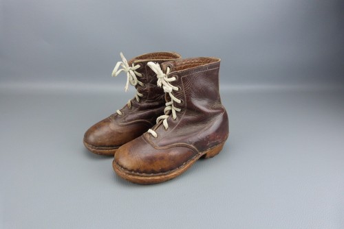 Ancienne paire chaussure - ancienne,