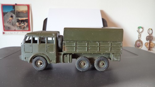 Camion militaire berliet dinky - militaire,