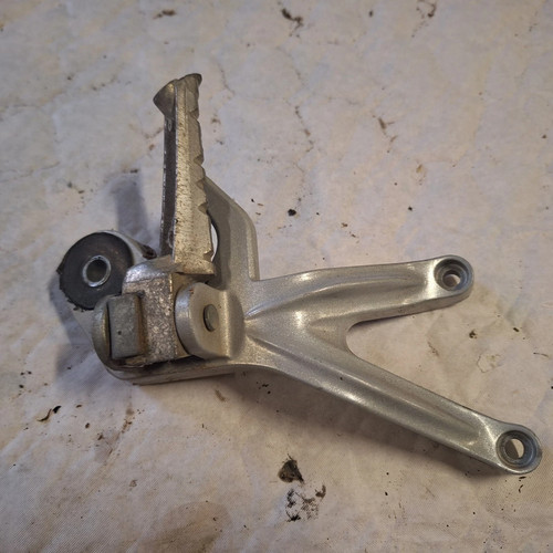 Platine arriere droite hyosung - platine,
