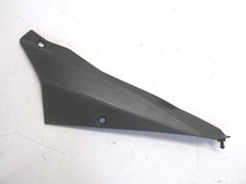 Cache carenage sous selle gauche GILERA SMT 50 2013-2017