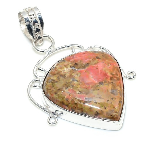 Pendentif bijou ancien fait
