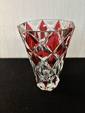Vase rouge overlay en cristal de Saint Louis h:24cm