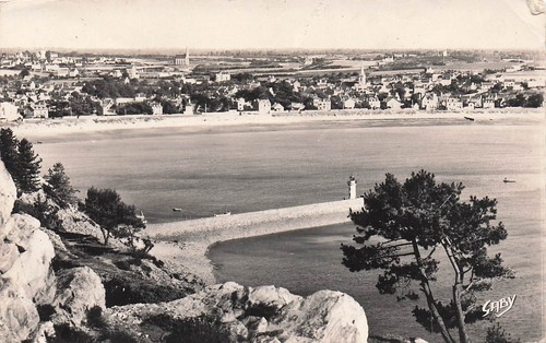 Erquy jetee la - la, plage