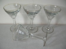 Lot de 4 anciens verres à