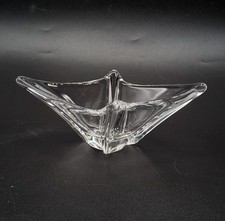 Coupelle baguier en cristal blanc soufflé signé Daum France Design XXème