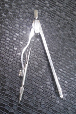 ANCIEN COMPAS KERN SWISS CHROME VINTAGE