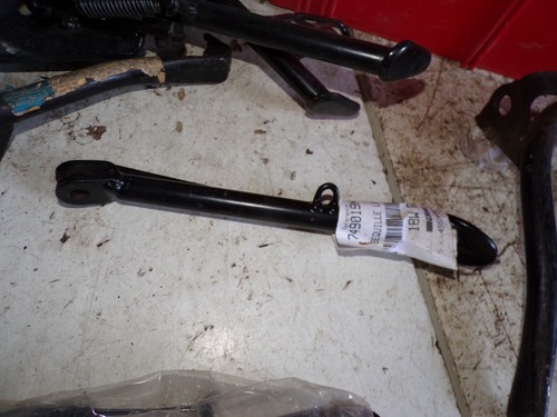 Bequille pour peugeot fox - bequille,