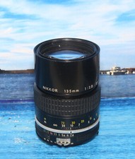 OBJECTIF  NIKON  NIKKOR  AI  135mm 1:2.8  --- ARGENTIQUE ET NUMERIQUE---