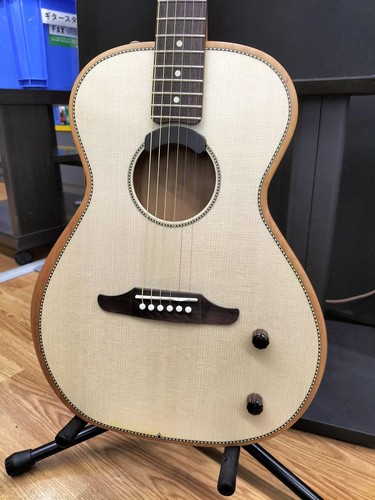 Guitare acoustique électrique