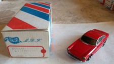 Record Ferrari 330 GT 2+2