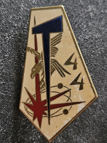 Insigne pucelle militaire 44e - pucelle,