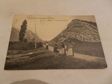 08  GIVET  ARDENNES  LA ROUTE