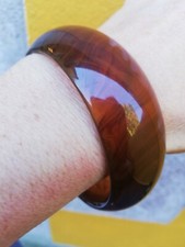 Bracelet ancien de couleur