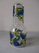 Carafe de nuit avec verre