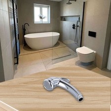 Élégant pommeau de douche chromé pour caravane camping-car avec belles lignes