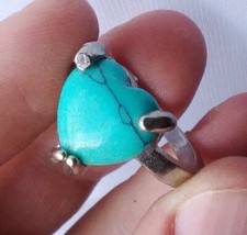 bague plaquée argent et turquenite forme coeur- diamètre intérieur environ 17mm 