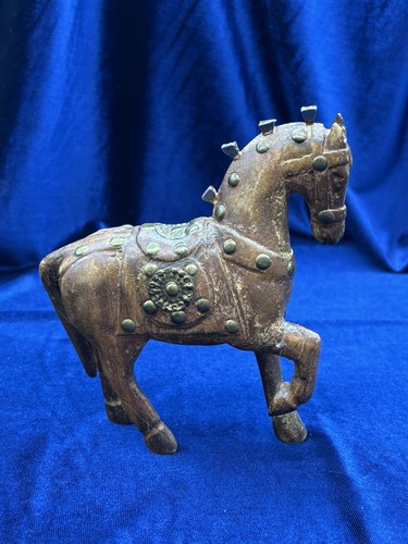 Ancienne sculpture décorative