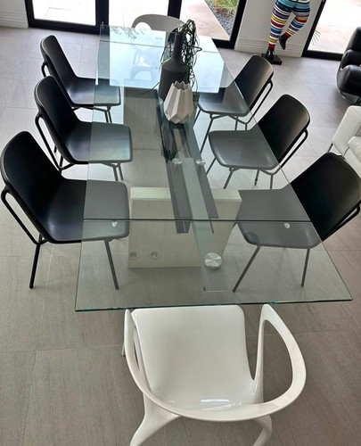 Roche bobois less is - roche, “less