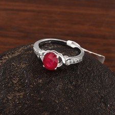Bague solitaire ovale rubis pierre précieuse rouge avec halo de diamants...