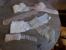 Lot de 5 métrages de dentelles tulle brode différentes  ( ref 42 )