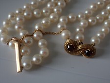 ANCIEN BRACELET PERLES, Fermoir OR 18  carats  GRENATS, 29 GRAMMES