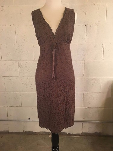 Kenzie olive green - v, neck