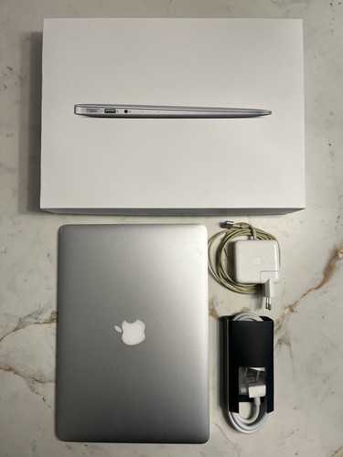 Applemacbook air pouces - 13,3,