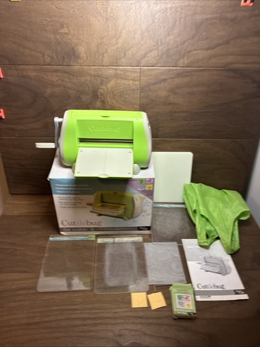 Cuttlebug die cutting - die, &