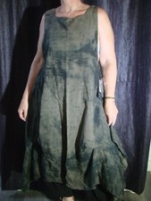 superbe robe MOYURU T.M