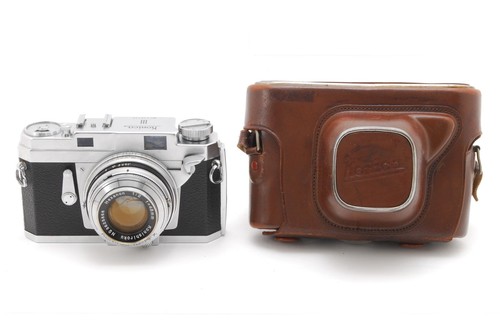 Near mint case konica iii - [near,